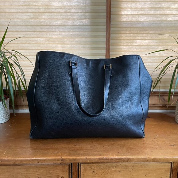 Vintage Authentic Gucci Calfskin Tote - Picture 2 of 7